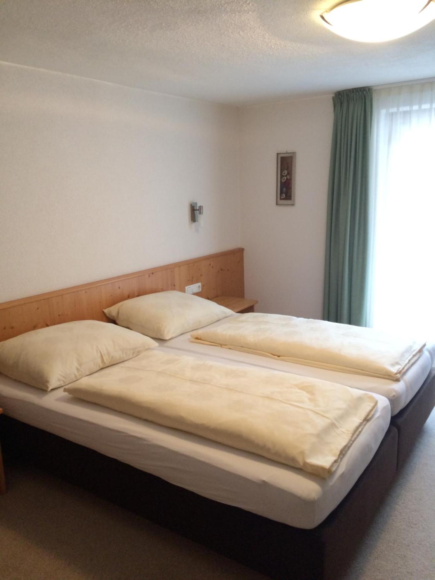 Haus Erwin Spiss Hotel Санкт Антон ам Арлберг Екстериор снимка