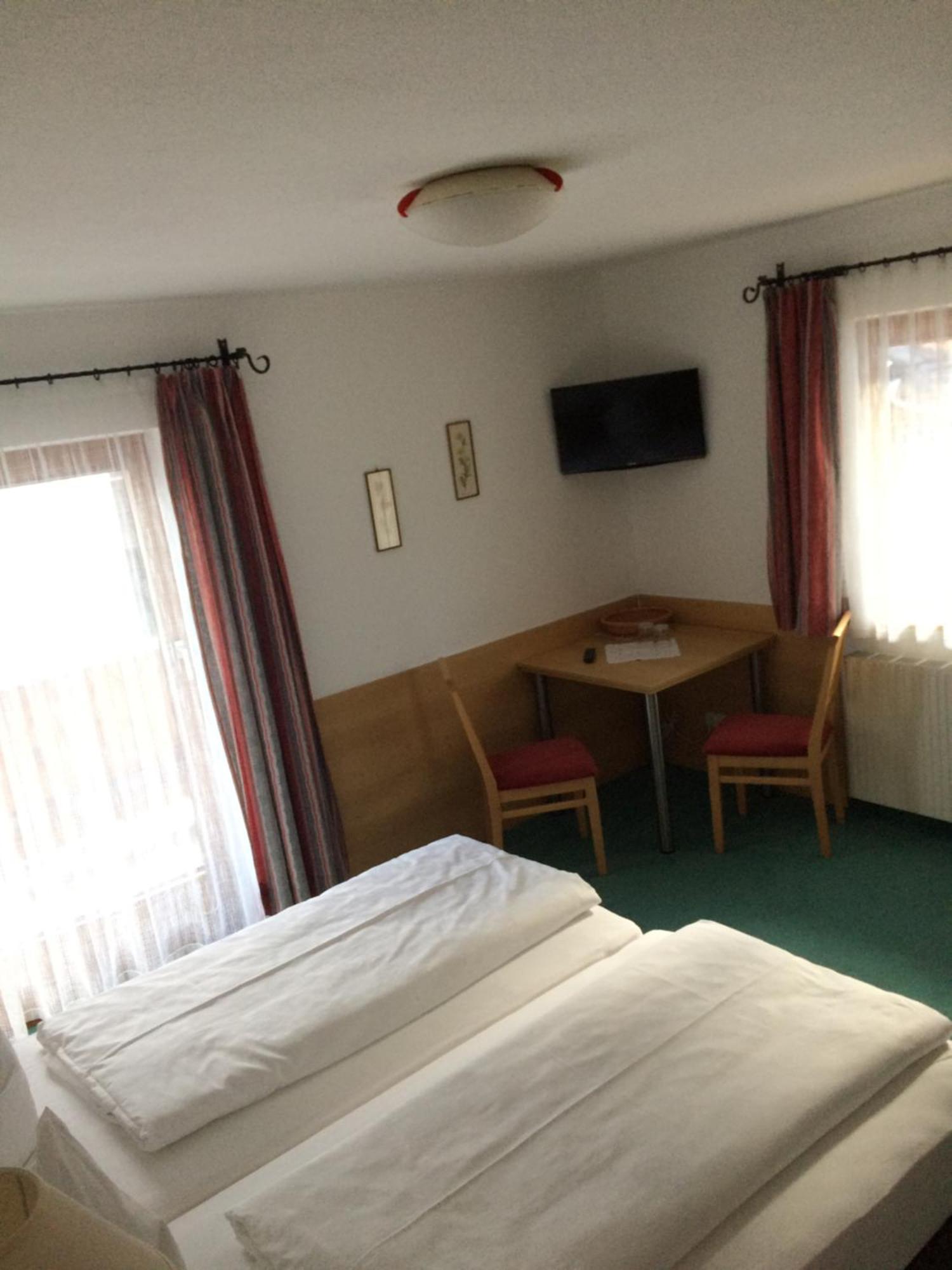 Haus Erwin Spiss Hotel Санкт Антон ам Арлберг Екстериор снимка